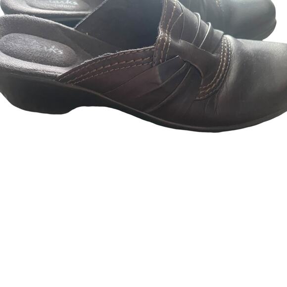 Clarks Women's Size 7 Brown Bendables Leather Slip On Clogs - Picture 4 of 9